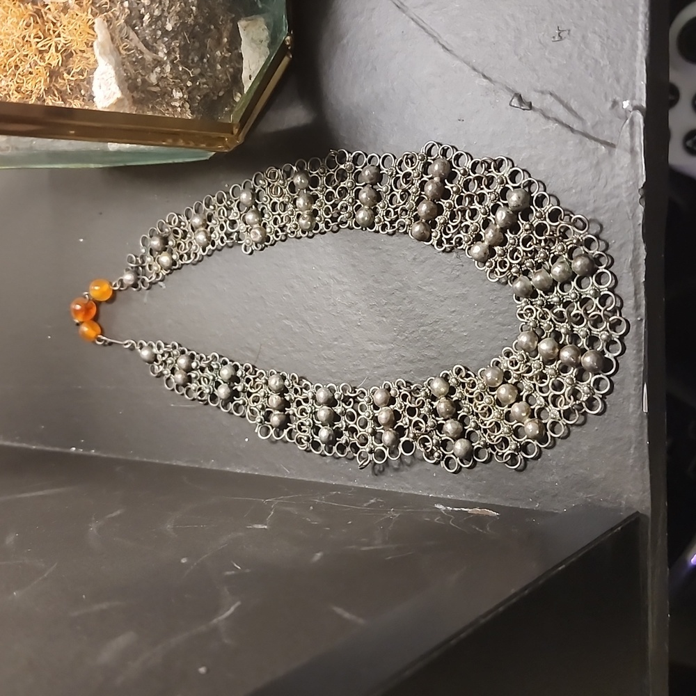 Chain-link necklace
